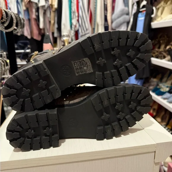 Michael Kors Women's Kincaid Brown Ankle Boots- size 7 - Picture 5 of 11